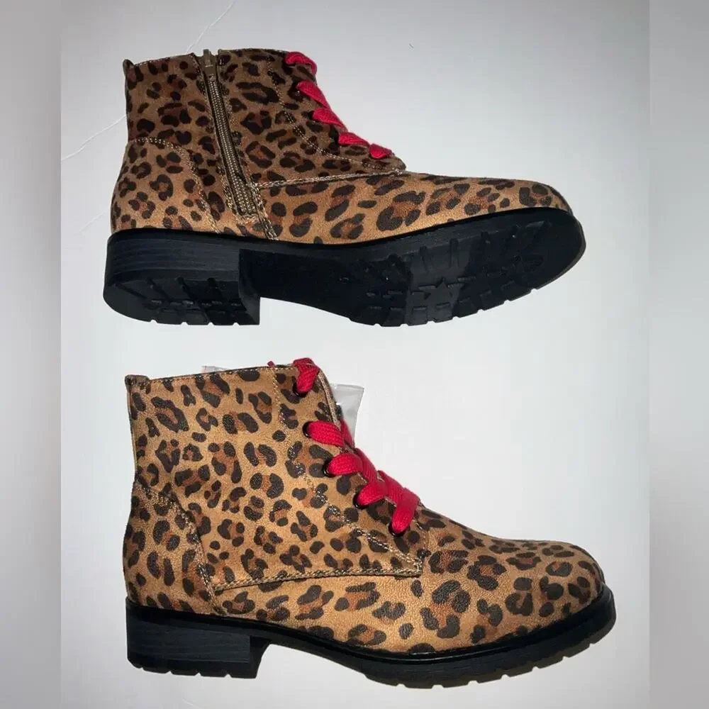 Sophie 17 Girl Leopardess Tan Leopard Print Red with extra shoestrings Size 5